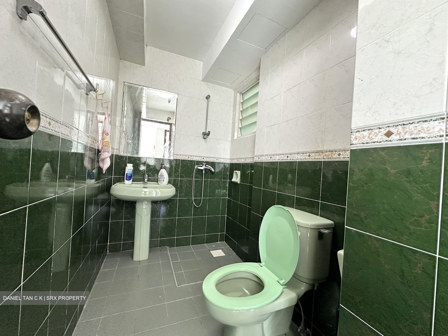 Melville Park (D18), Condominium #572266661